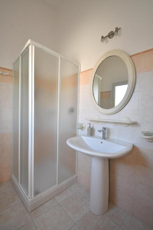 Koupelna v ubytování B&B Sa domo de sos Massaios