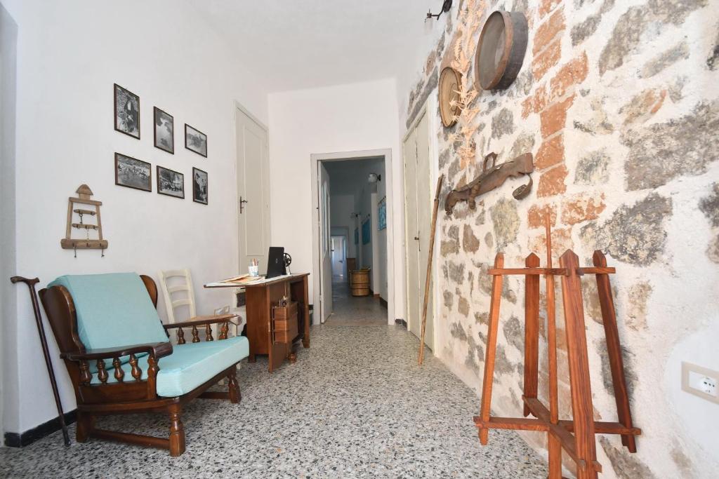 Posezení v ubytování B&B Sa domo de sos Massaios