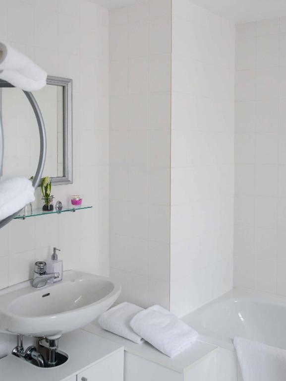 Ein Badezimmer in der Unterkunft Hotel Engel
