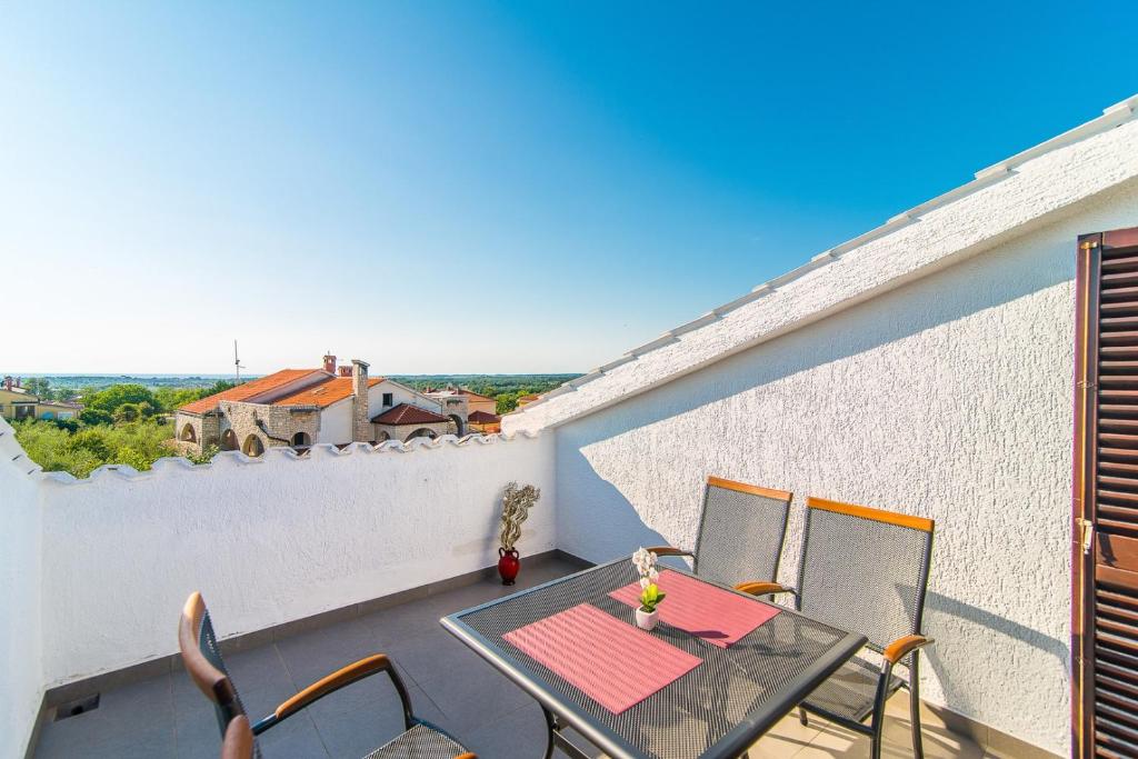 Balkón nebo terasa v ubytování Apartments Dino