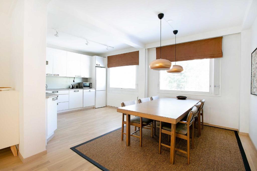 Design Apartments Kristiina - Apartment Mit 2 Schlafzimmern Und Balkon
