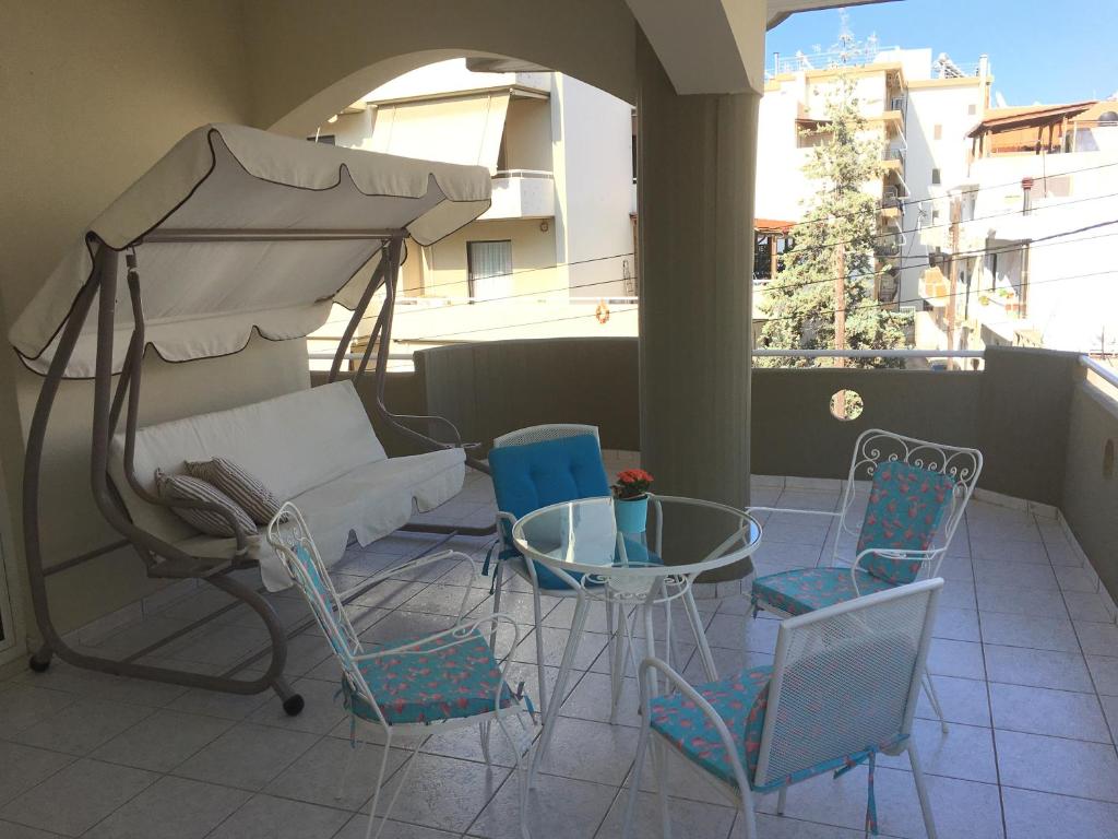 Spacious Apartment with large Balcony
