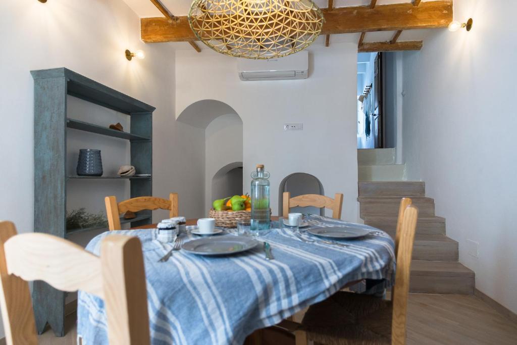 Postel nebo postele na pokoji v ubytování Ses Voltes Sant Antoni
