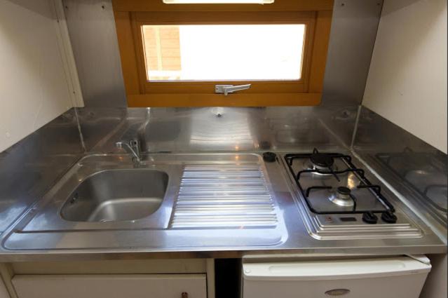 Camping Sènia Tucan - Bungalow De 1 Dormitorio