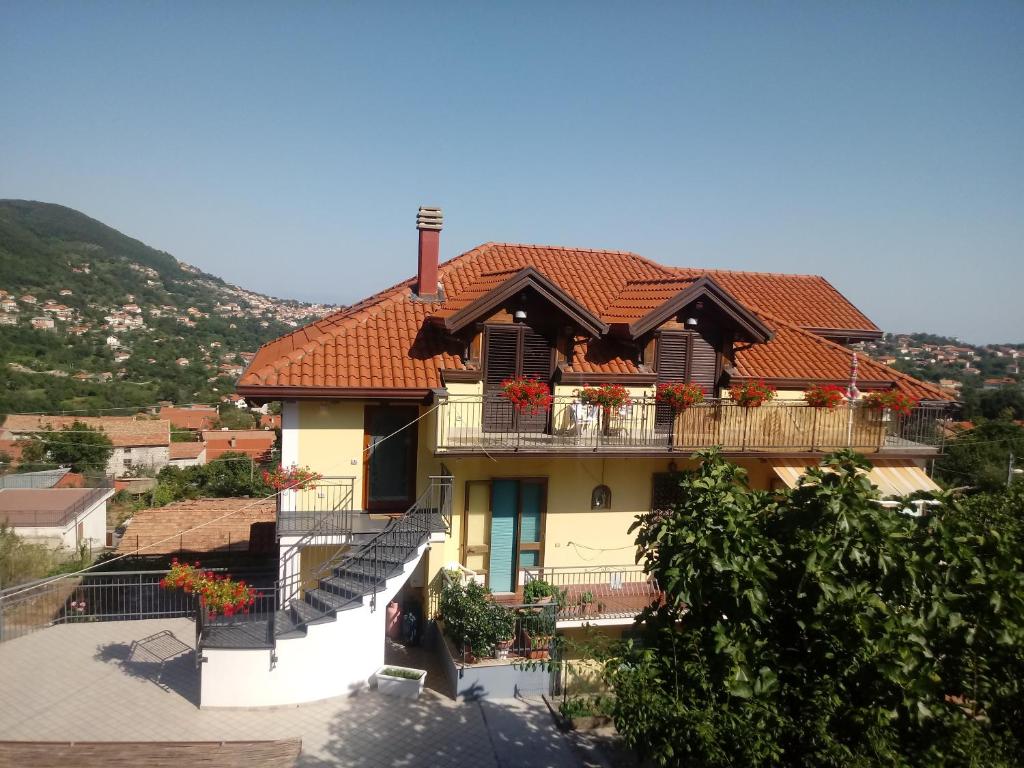 Nespecifikovaný výhled na hory nebo výhled na hory při pohledu z bed and breakfast