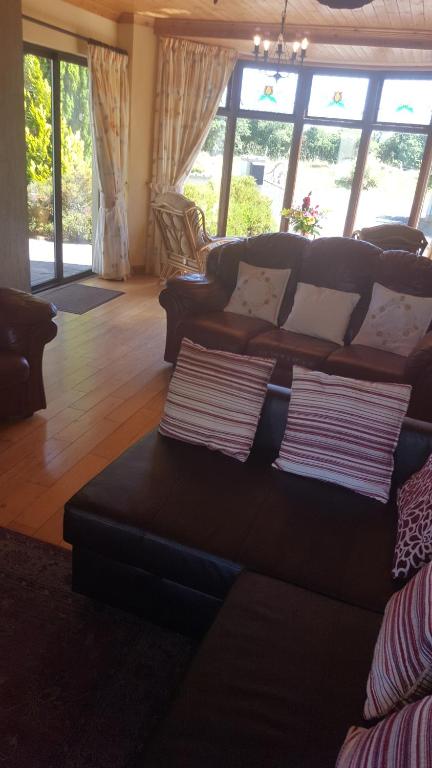 Tulla Villa Self Catering