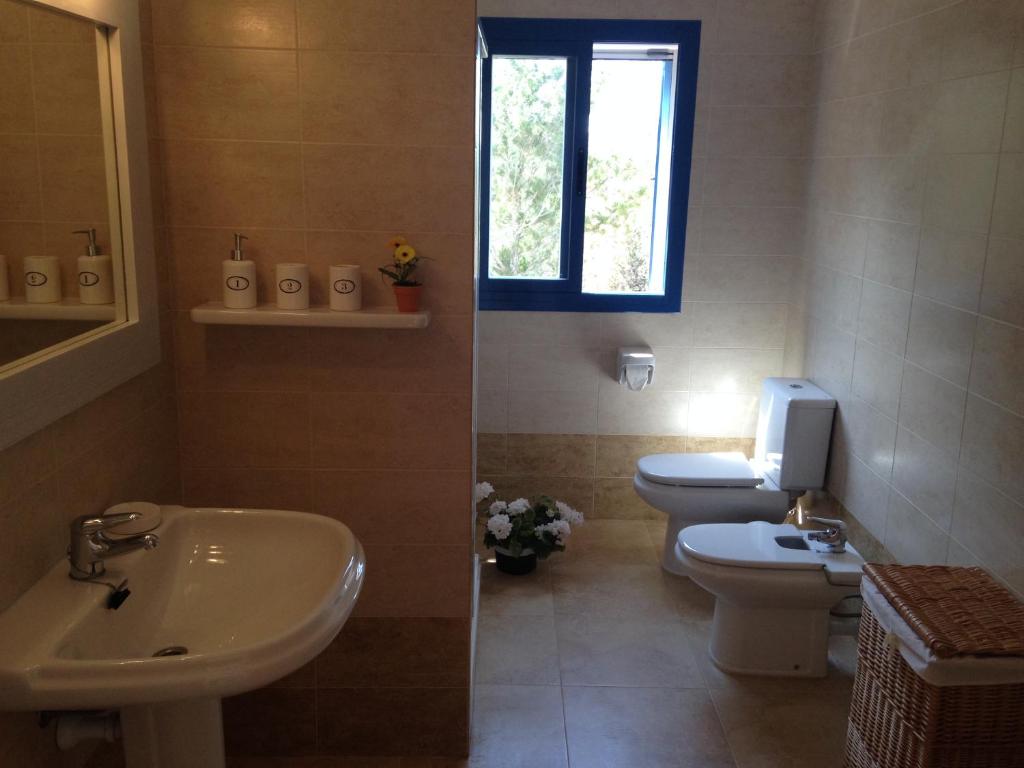 A bathroom at Es Lliri Blanc