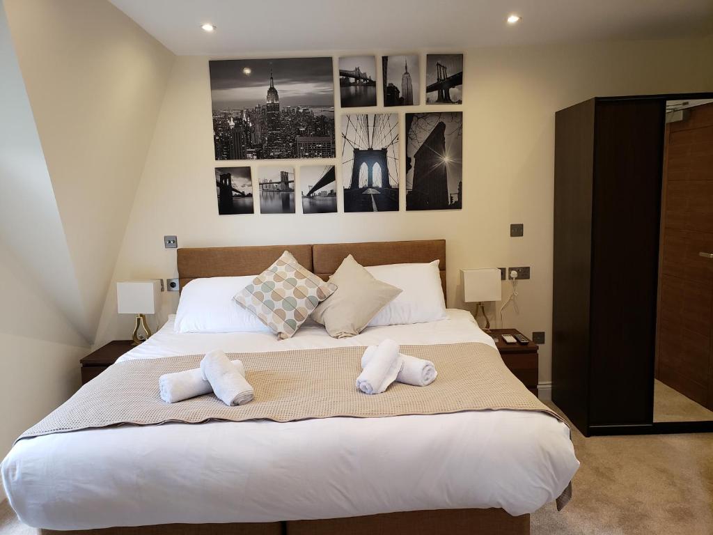 
Ein Bett oder Betten in einem Zimmer der Unterkunft London Star Hotel

