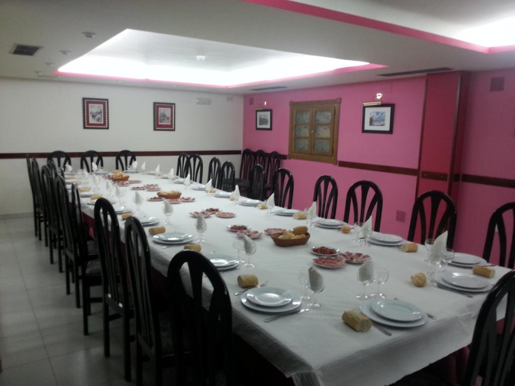 A restaurant or other place to eat at Hotel Zabala