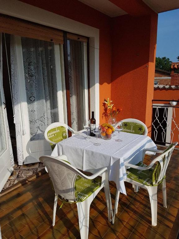 Balkón alebo terasa v ubytovaní Apartment Parenzana Bibali 65 A 52460-Buje