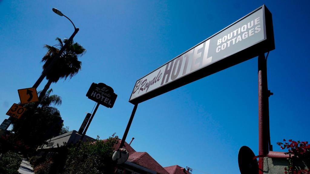 Foto da galeria de El Royale Hotel - Near Universal Studios Hollywood em Los Angeles