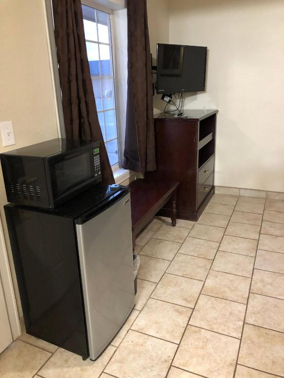 Kuchyň nebo kuchyňský kout v ubytování Rodeway Inn Hermiston - Umatilla