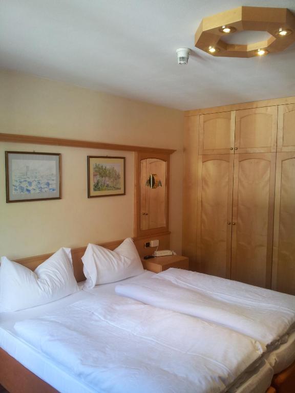 Posteľ alebo postele v izbe v ubytovaní Chalet Belvedere