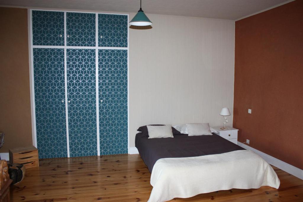 Postel nebo postele na pokoji v ubytování Chambre d'hotes de Jacobiel