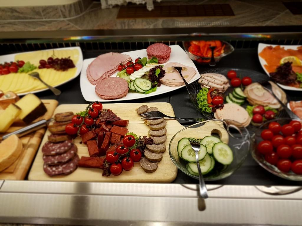 Jídlo v hotelu nebo okolí