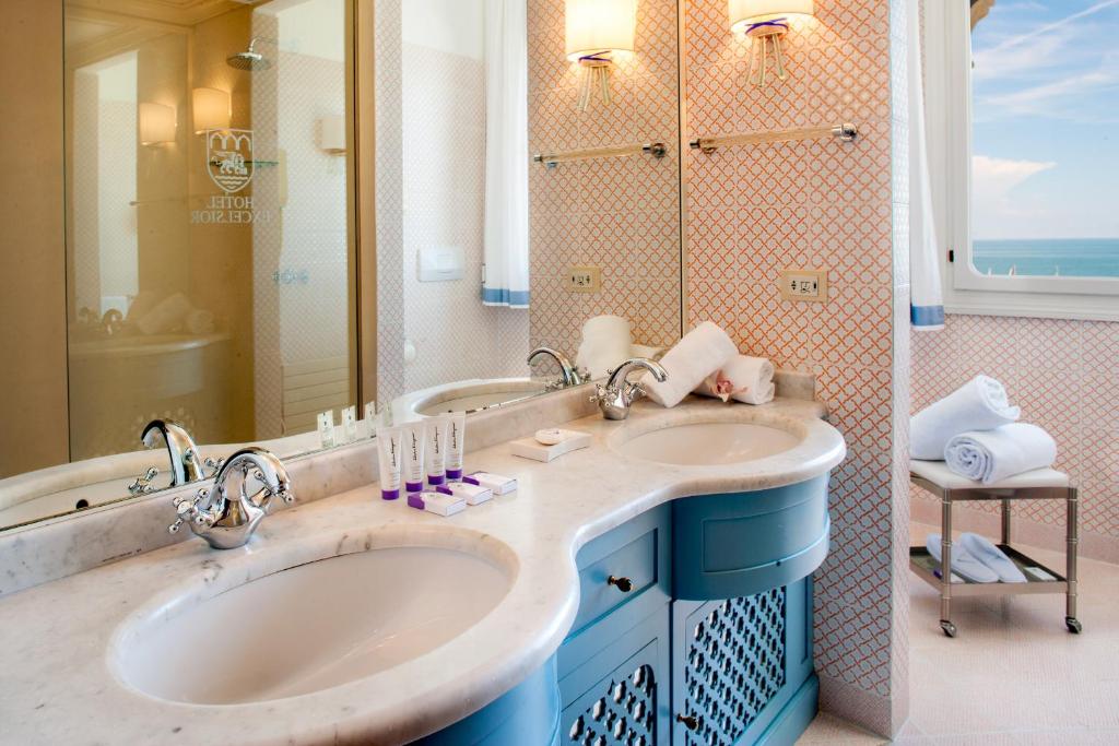 Hotel Excelsior Venice - Deluxe Double O Twin Sala Con Vista Al Mar