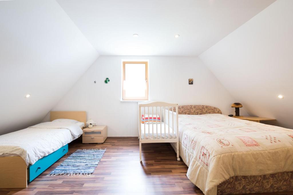 Postel nebo postele na pokoji v ubytování Yellow house