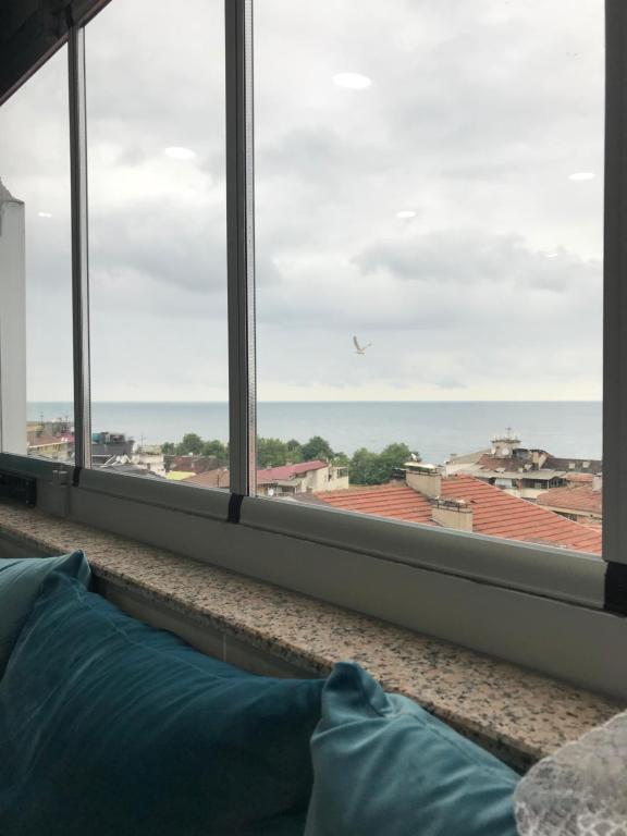 Nespecifikovaný výhled na moře nebo výhled na moře při pohledu z aparthotelu