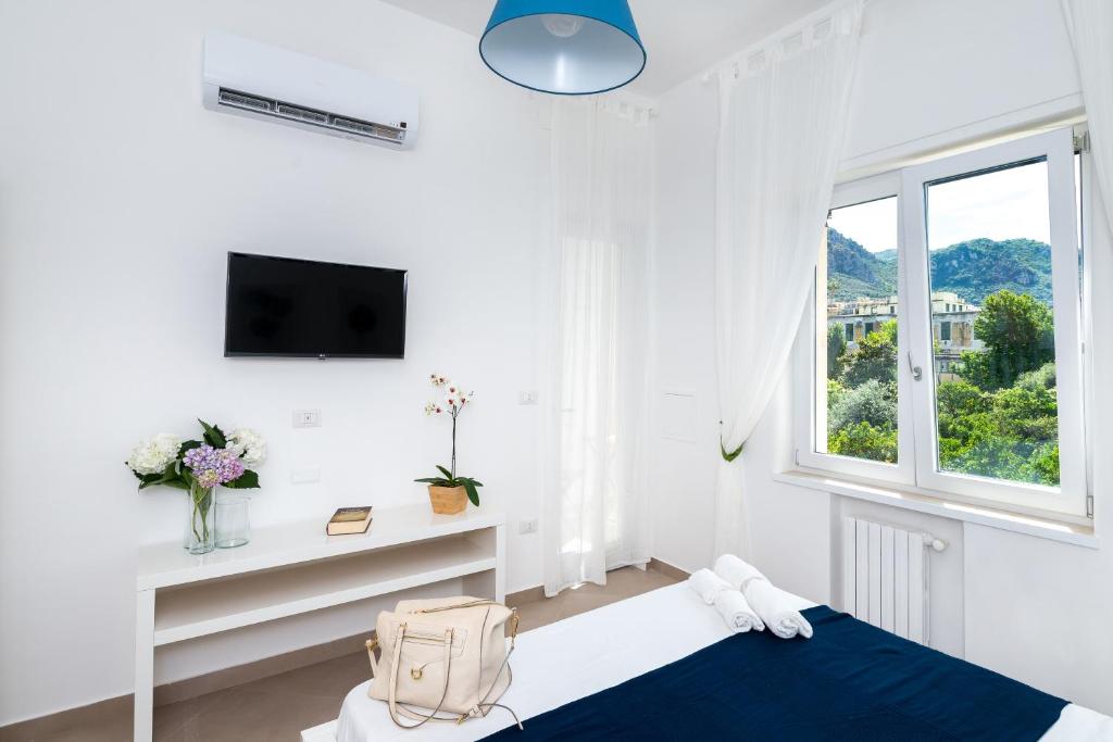 Kép Gi HOME Apartment vicino alla stazione e al Mare szállásáról Metában a galériában