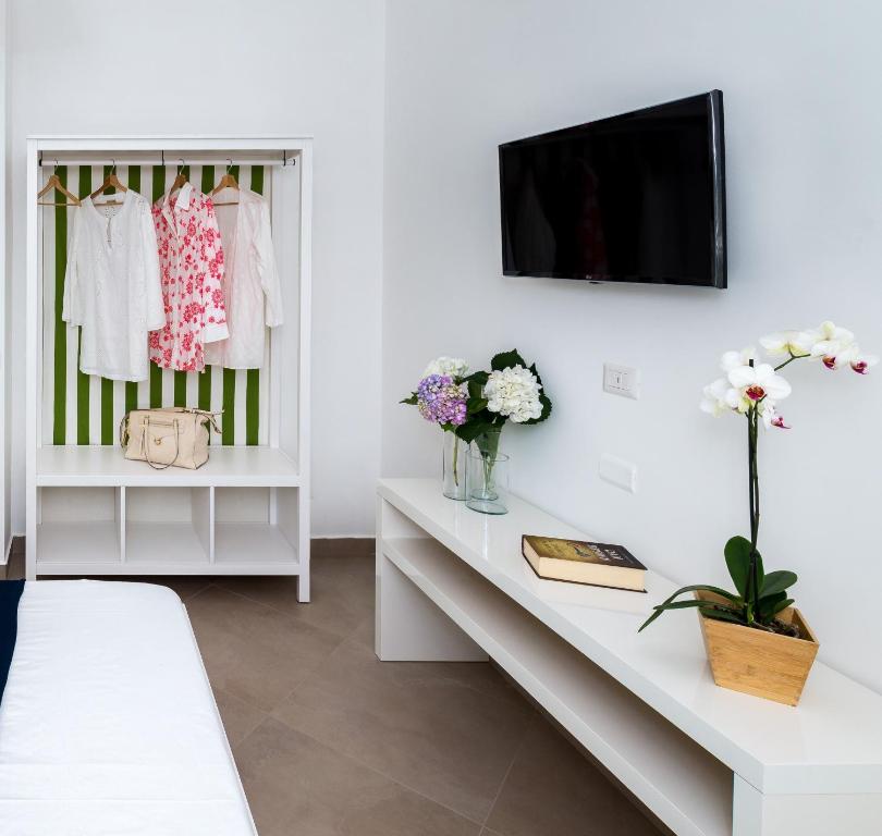 Kép Gi HOME Apartment vicino alla stazione e al Mare szállásáról Metában a galériában