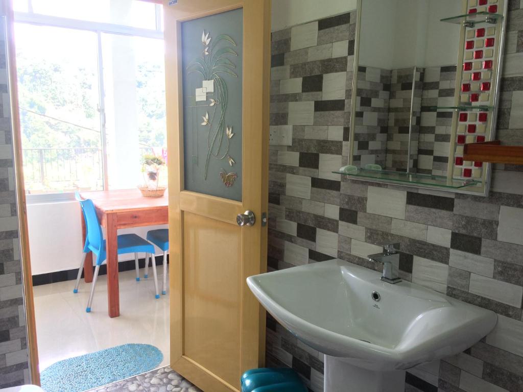 Koupelna v ubytování Sunray Homestay