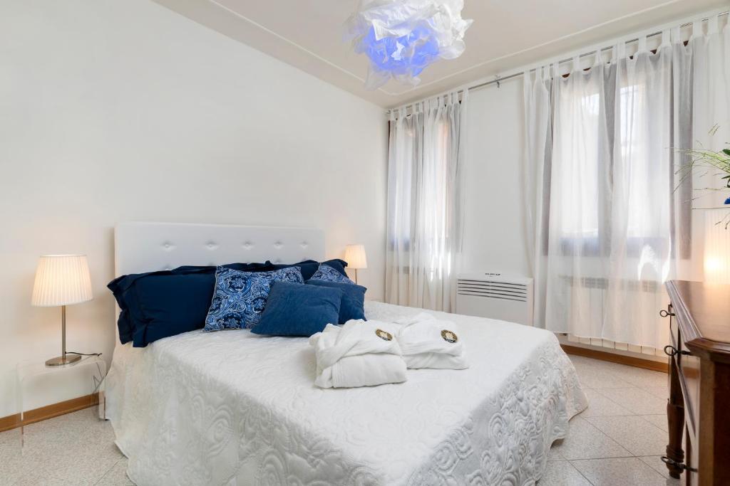 San Marco Apartments Steps from St Mark's Square- VHA Collection - Apartamento Deluxe - 1er Piso