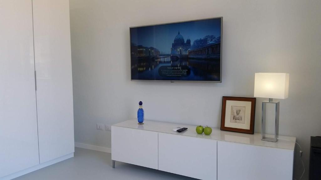 TV a/nebo společenská místnost v ubytování Younique