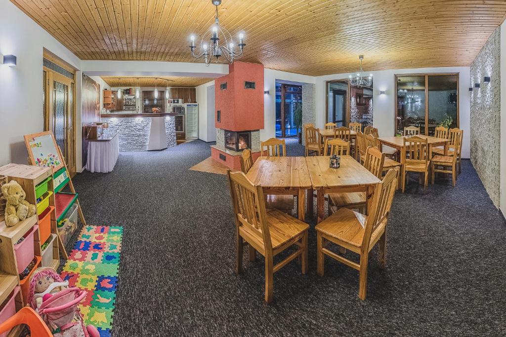 Restaurace v ubytování Apartmány a Štúdia Villa Flora