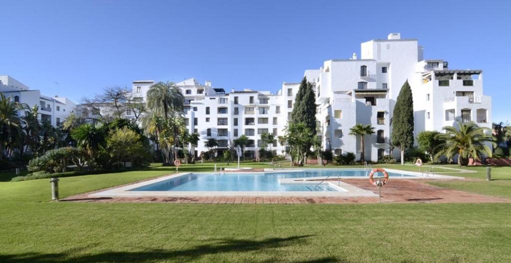 Beautiful Apartment in the heart of Puerto Banus, Marbella ...