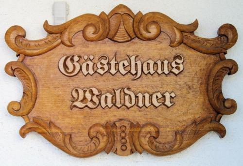 Foto dalla galleria di Gästehaus Waldner ad Alfdorf