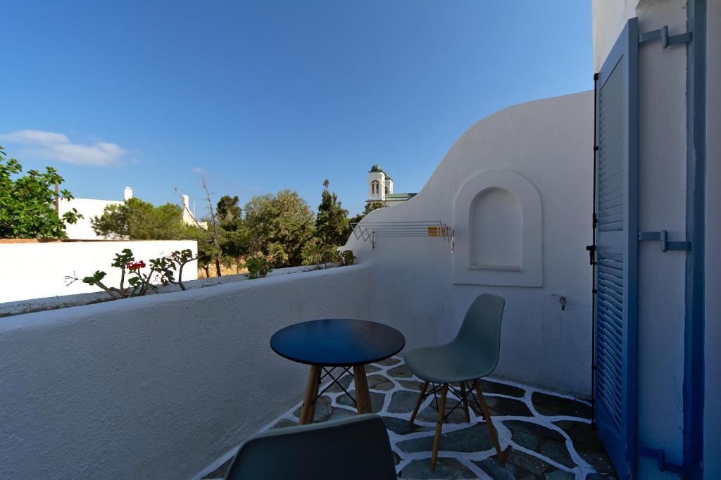 Balkon lub taras w obiekcie Teoria Paros - Matsas Windmill