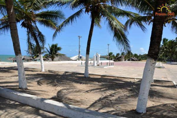  Apartamento em Jacumã