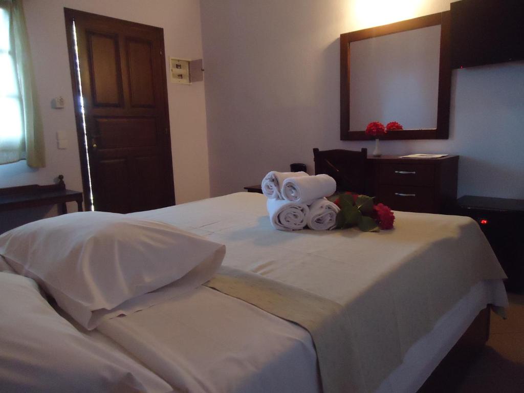 Postel nebo postele na pokoji v ubytování Eden Hotel