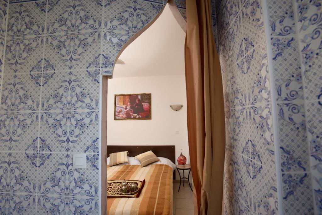 Легло или легла в стая в L'Acilya