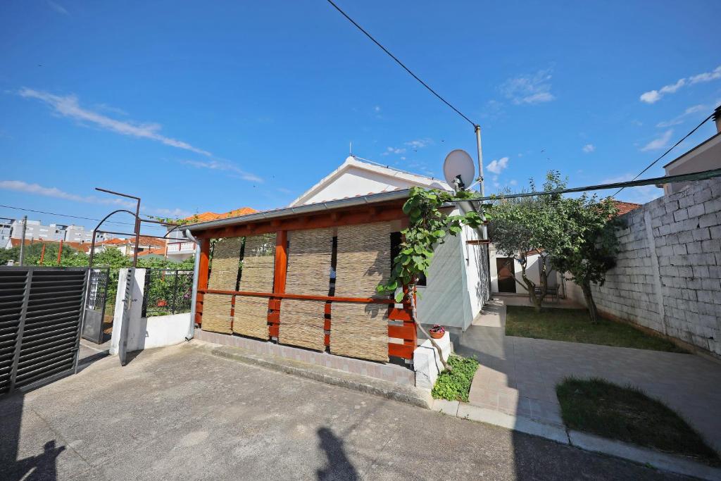 Zdjęcie z galerii obiektu Apartments Krolo w mieście Zadar