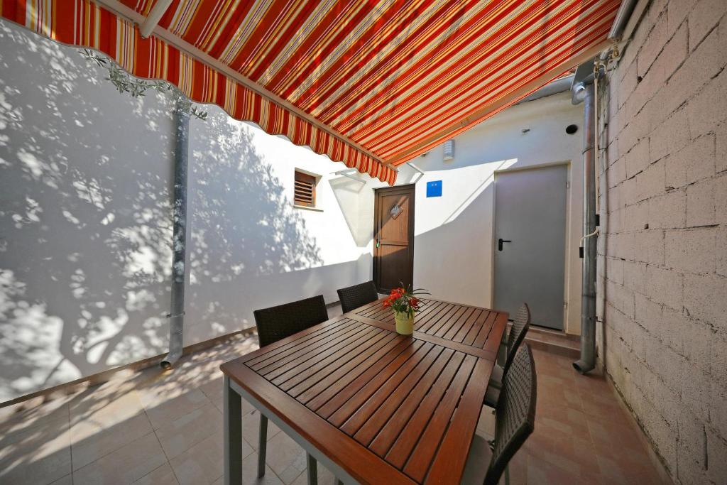 Zdjęcie z galerii obiektu Apartments Krolo w mieście Zadar