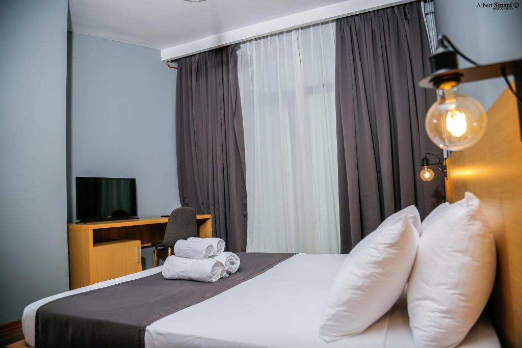 Arc Hotel Tirana - Double Room With Balcony
