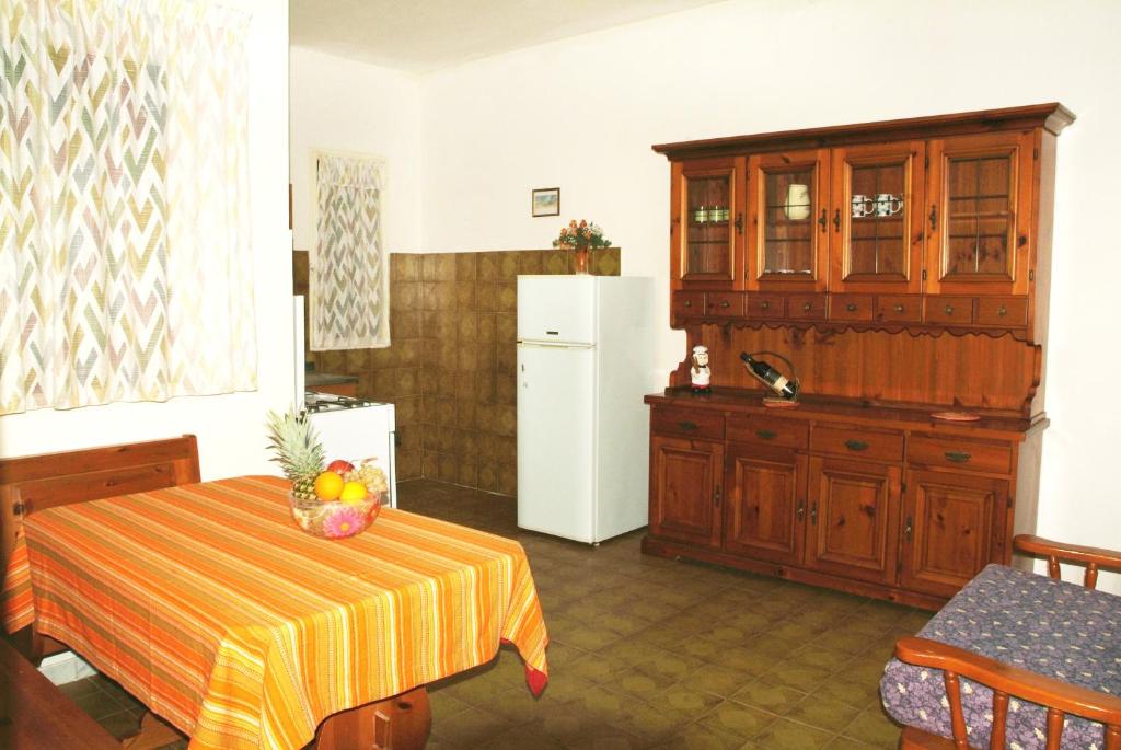 Residence Torre Saracena - Three-Bedroom Apartment