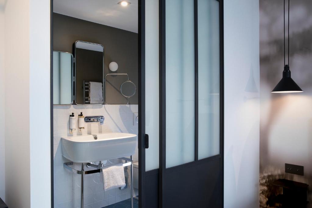 Hôtel Les Deux Girafes - 9