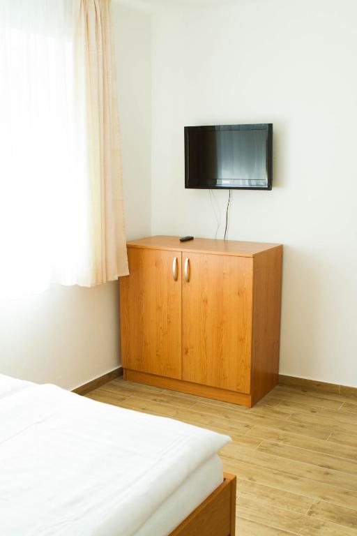 TV a/nebo společenská místnost v ubytování Vila Sofia