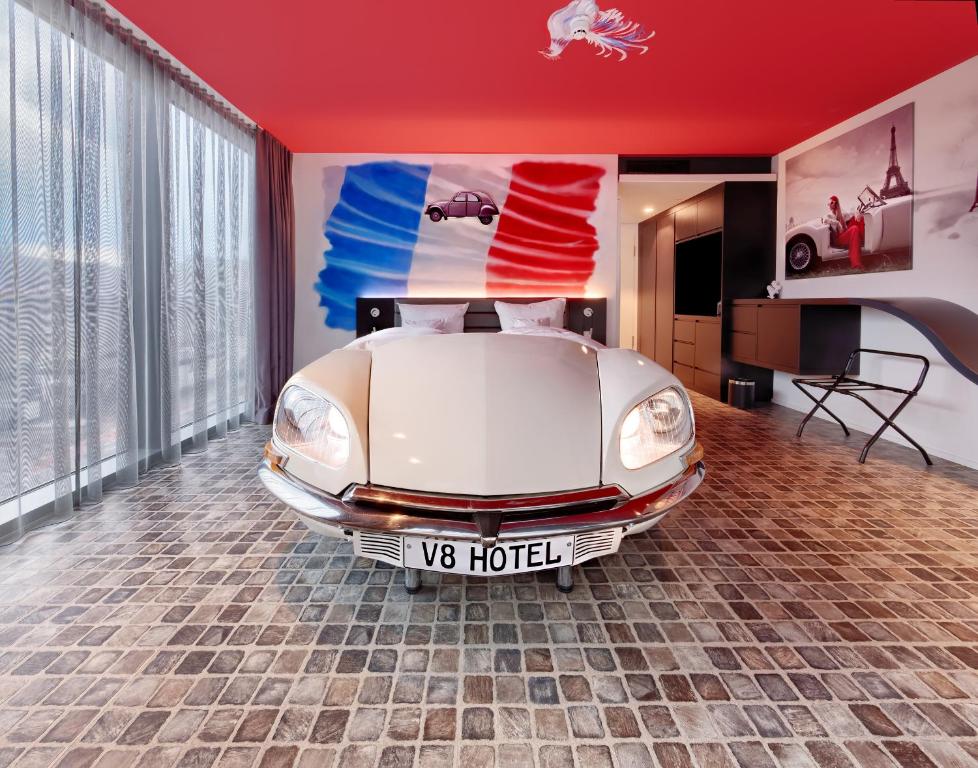 Posezení v ubytování V8 HOTEL Motorworld Region Stuttgart