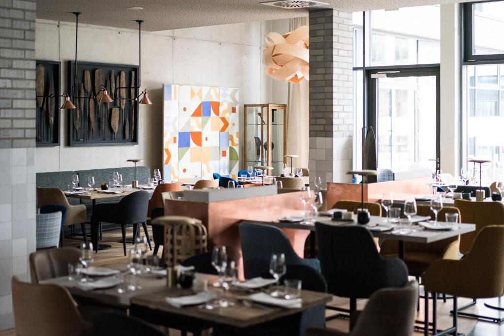 Posezení v ubytování FREIgeist Göttingen Innenstadt, A Member of Design Hotels