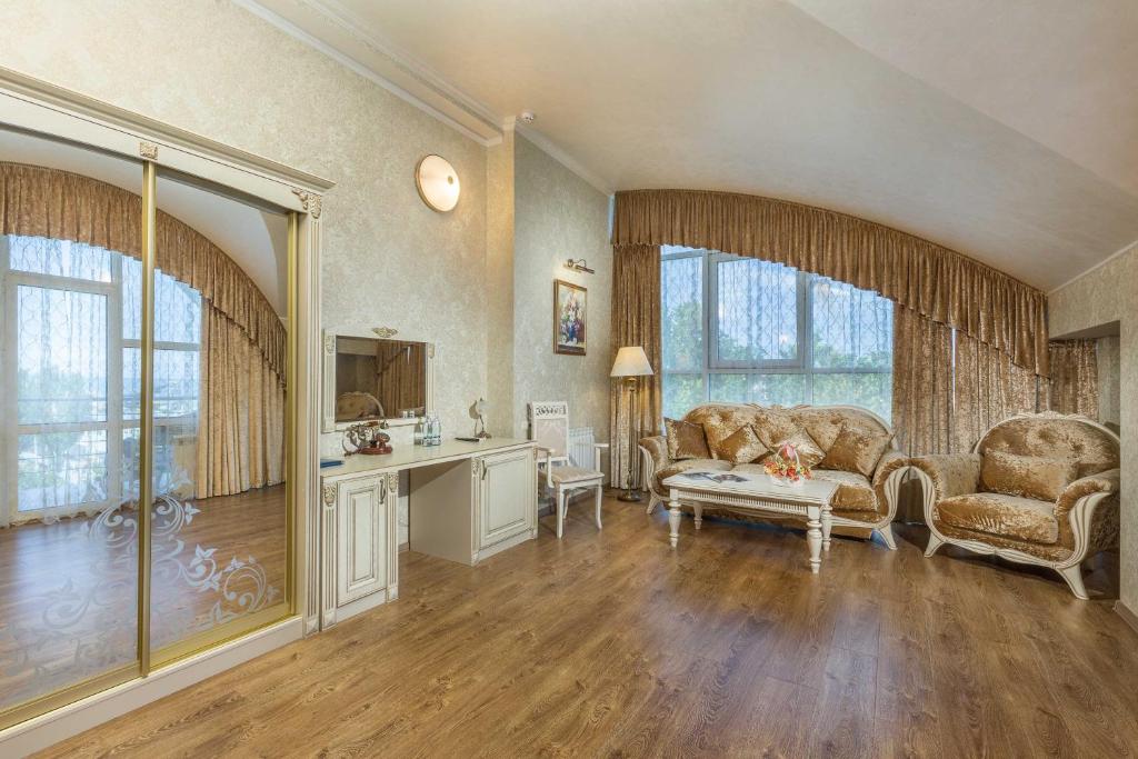 Bogemania Hotel - バルコニー付きスイート