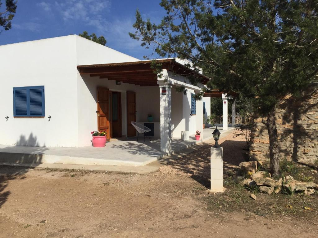 The building in which the holiday home is located