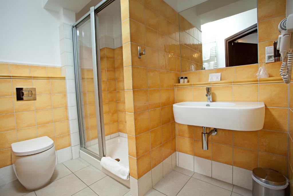 Kúpeľňa v ubytovaní Hotel Słoneczny Młyn
