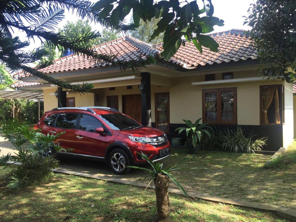 Villa Bukit Punclut