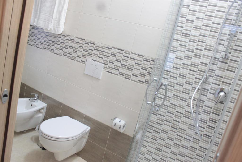 Koupelna v ubytování A'MANTIA HOTEL