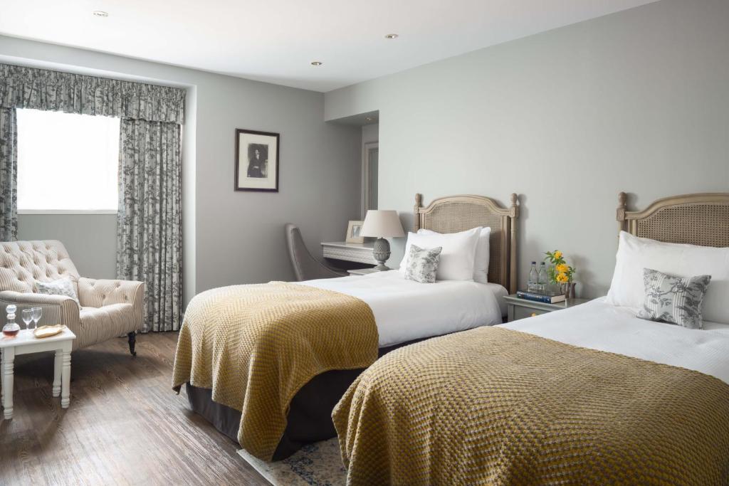 Meikleour Arms Hotel & Restaurant - 