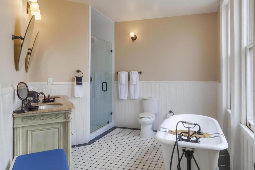 Patterson Inn photo