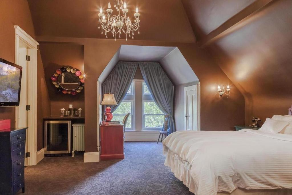 Patterson Inn photo